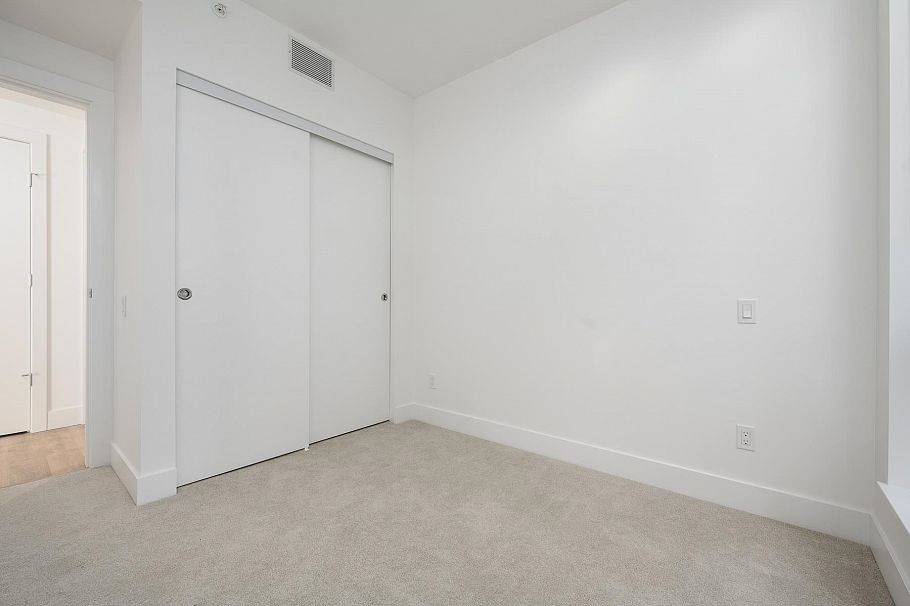 402 2325 Emery Court North Vancouver, BC - 12