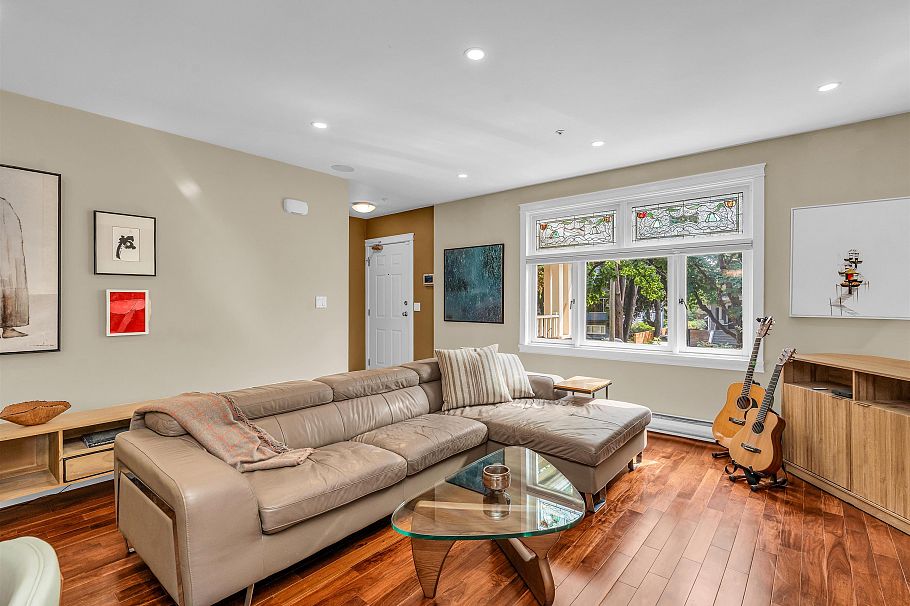 4 2535 W 6th Avenue Vancouver, BC - 5