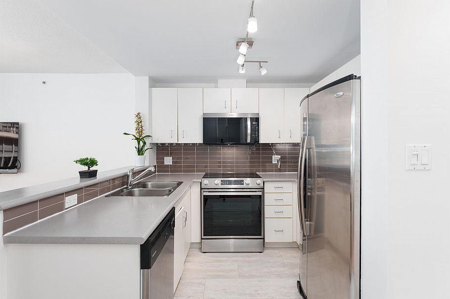 701 588 Broughton Street Vancouver, BC - 13