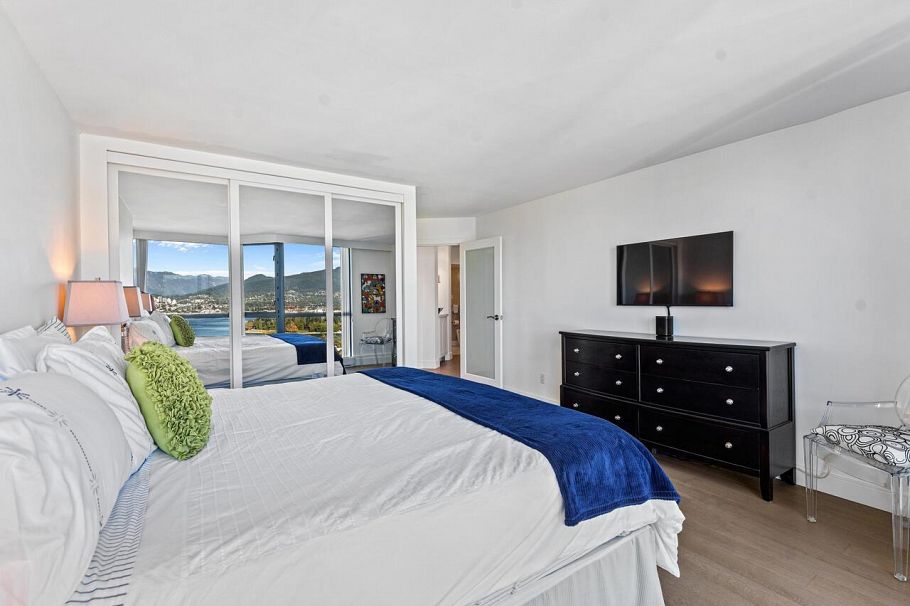 2302 1415 West Georgia Street Vancouver, BC - 15