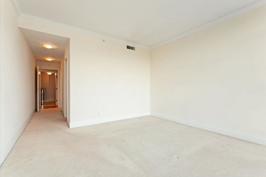 205 1717 Bayshore Drive Vancouver, BC - 22