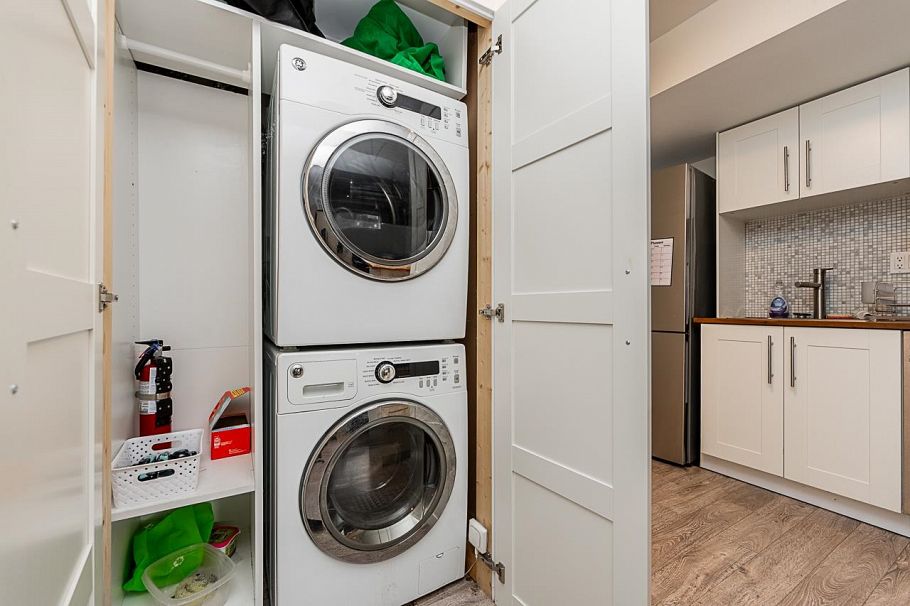 4377 Mountain Highway North Vancouver, BC - 23