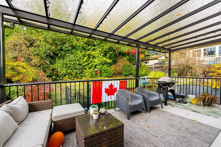 4377 Mountain Highway North Vancouver, BC - 27