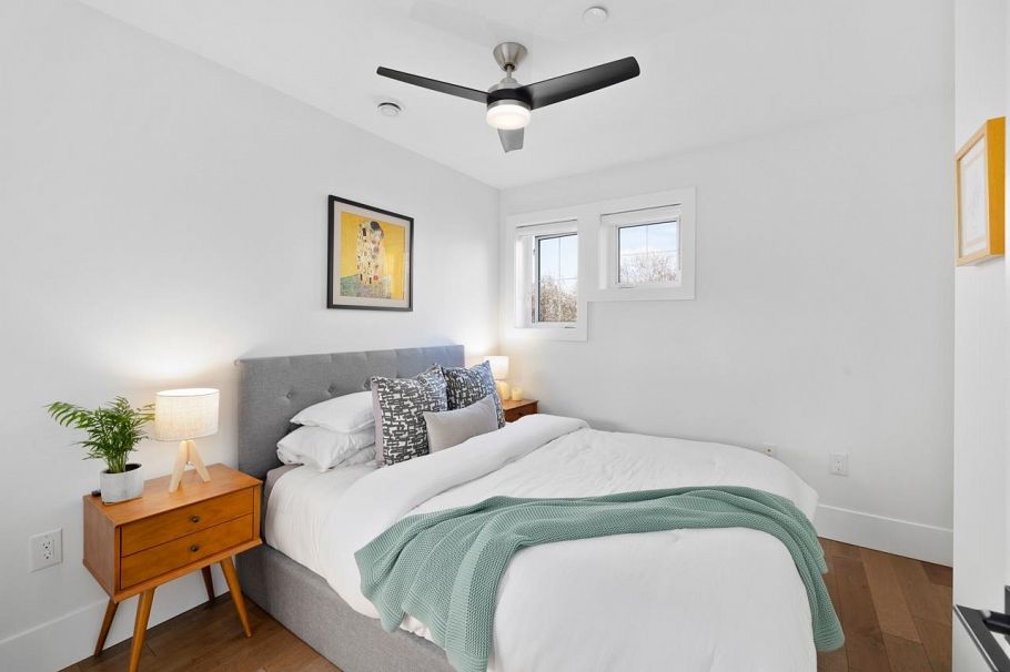 2248 Grant Street Vancouver, BC - 12