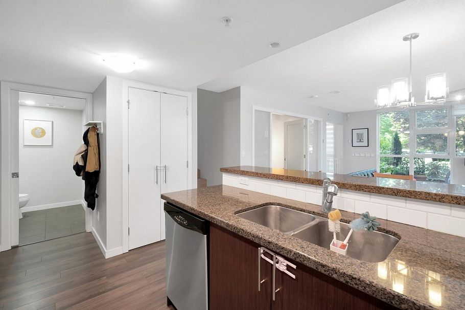 910 Quebec Street Vancouver, BC - 13