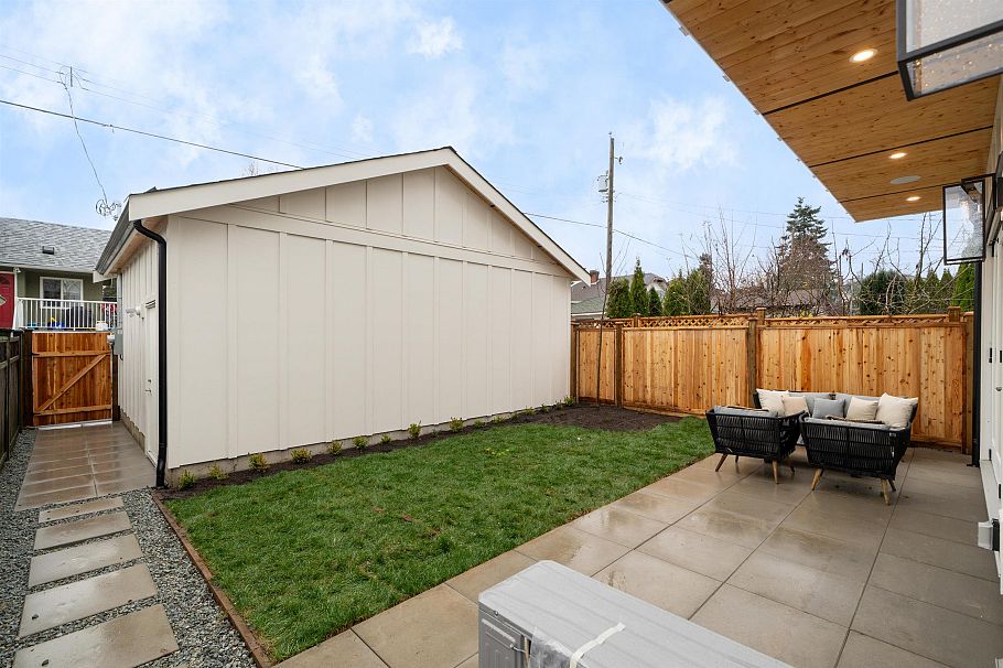 2 745 Skeena Street Vancouver, BC - 32