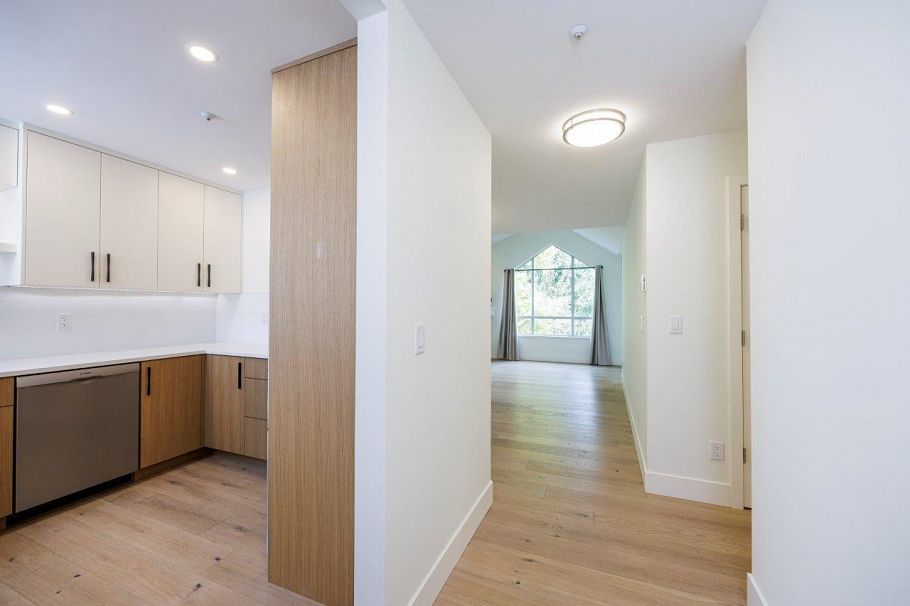 302 1133 E 29th Street North Vancouver, BC - 7