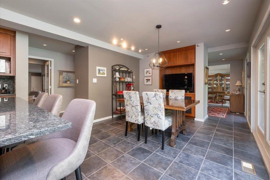 2864 Bushnell Place North Vancouver, BC - 9