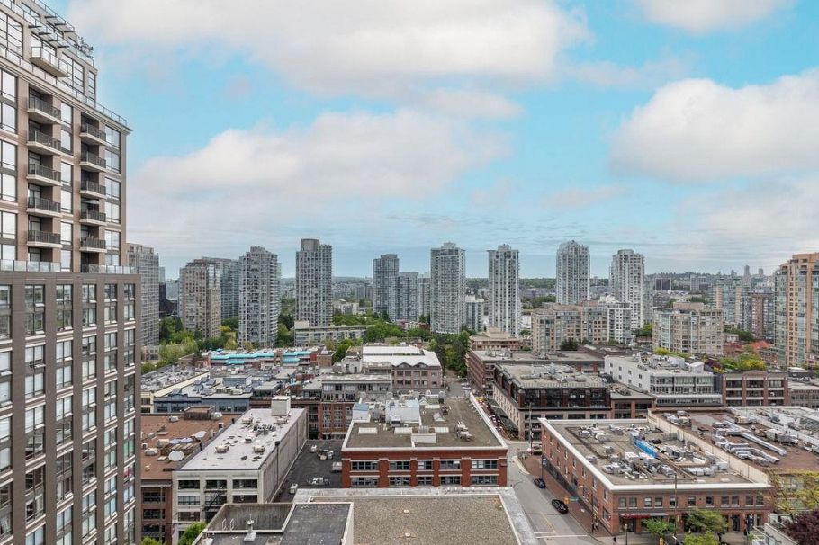 1801 1088 Richards Street Vancouver, BC - 18