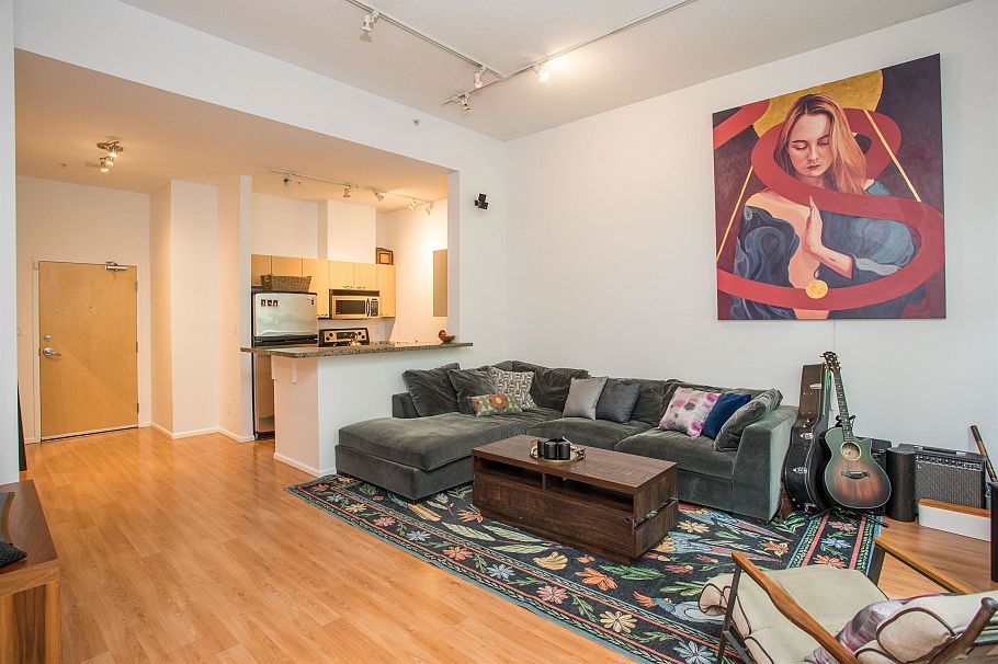 TH8 707 Broughton Street Vancouver, BC - 2