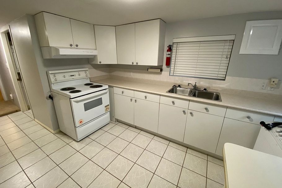 1326 Windermere Street Vancouver, BC - 3