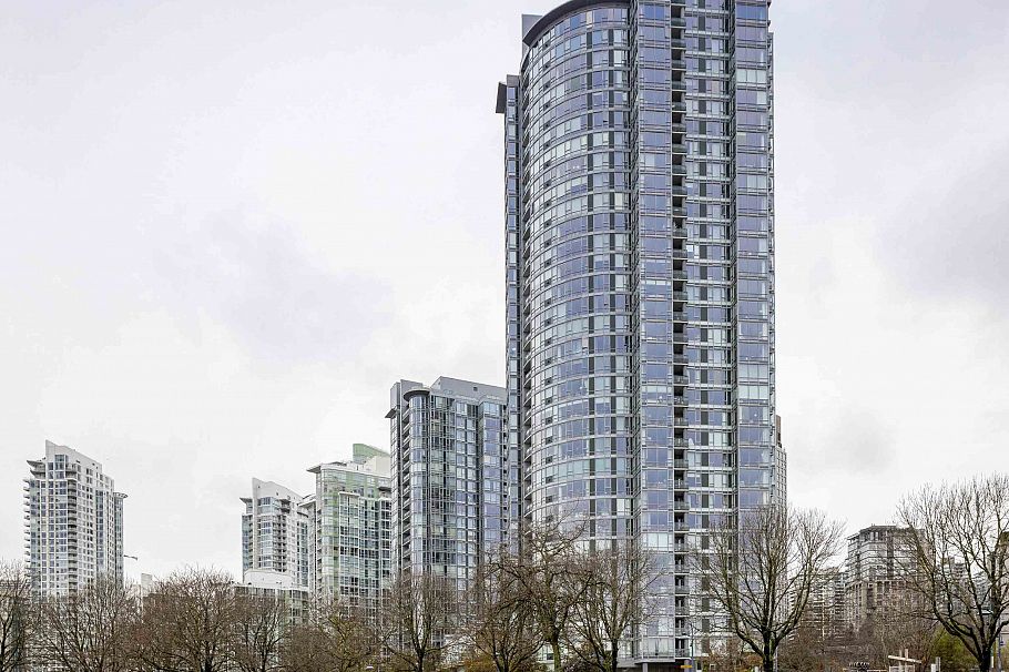 3805 1033 Marinaside Crescent Vancouver, BC - 33