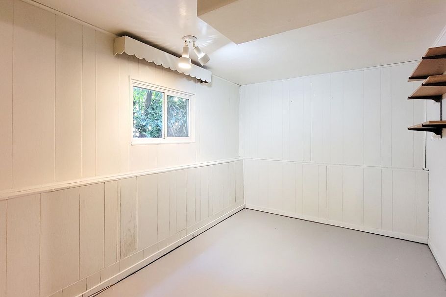 442 W 23rd Street North Vancouver, BC - 23