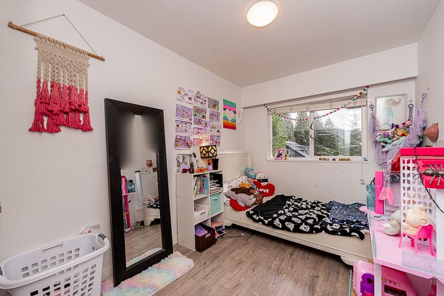 4377 Mountain Highway North Vancouver, BC - 14