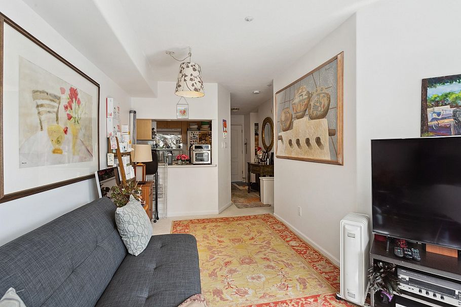 306 988 W 21st Avenue Vancouver, BC - 6