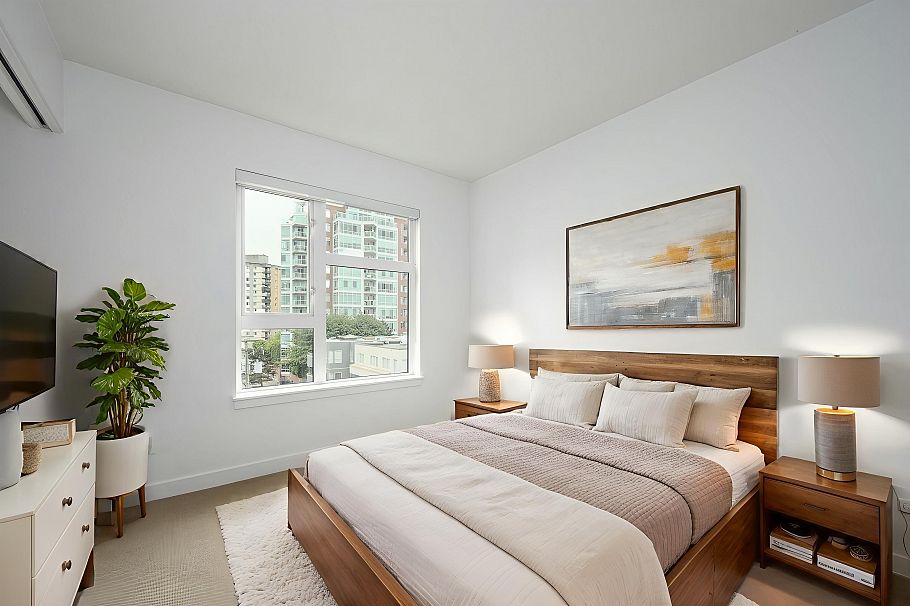 414 111 E 3rd Street North Vancouver, BC - 4