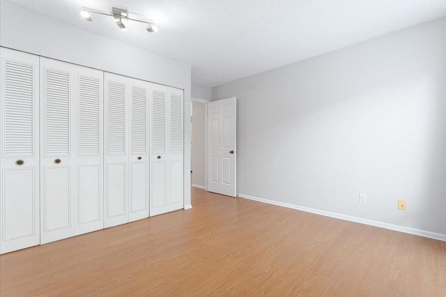 202 1550 Chesterfield Avenue North Vancouver, BC - 13