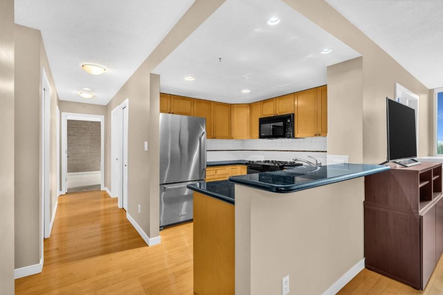 414 1485 W 6th Avenue Vancouver, BC - 11