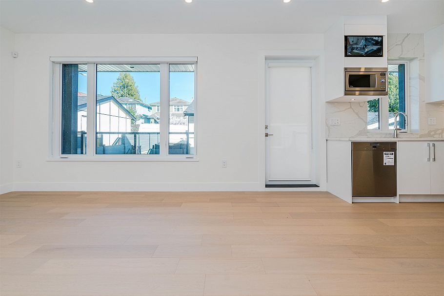 1 8190 Cartier Street Vancouver, BC - 6