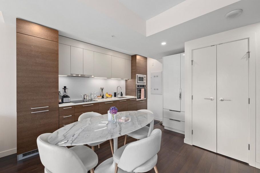 608 285 E 10th Avenue Vancouver, BC - 5