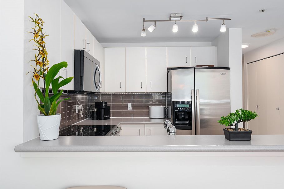 701 588 Broughton Street Vancouver, BC - 11