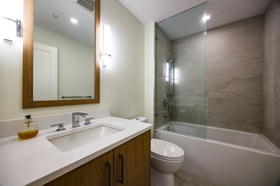 302 1133 E 29th Street North Vancouver, BC - 20