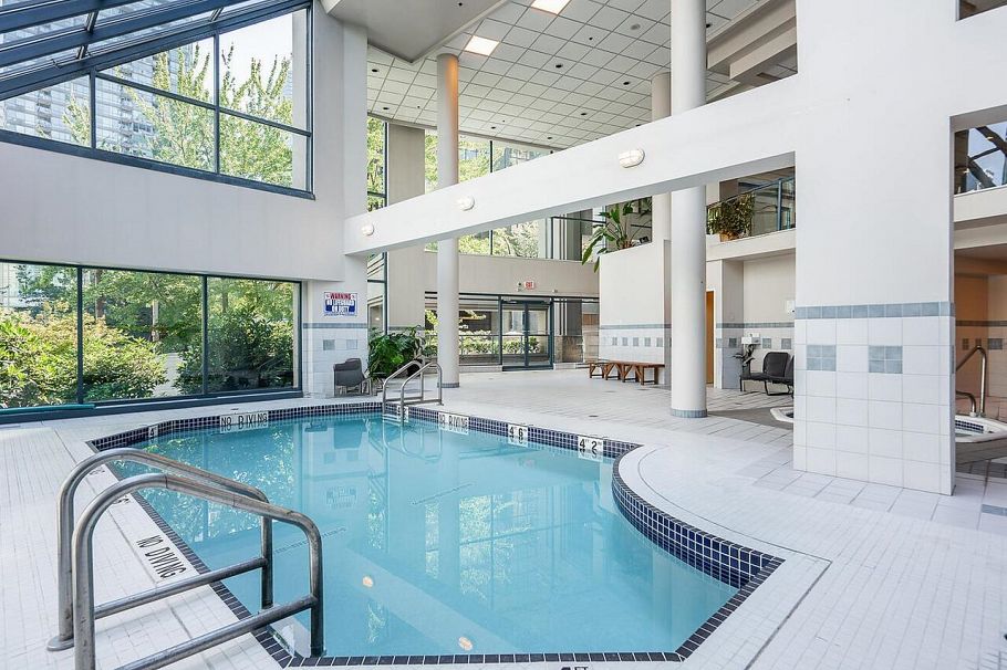 2302 1415 West Georgia Street Vancouver, BC - 29