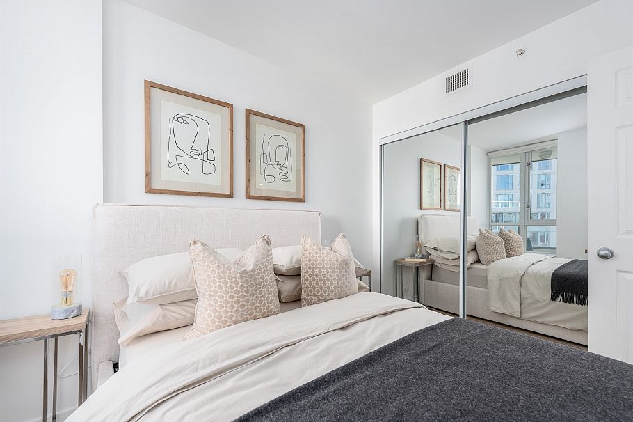 2208 63 KEEFER PLACE, Vancouver BC V6B 6N6 Vancouver, BC - 3