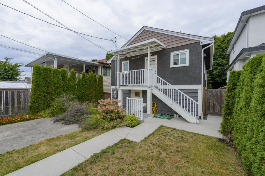 5051 Sherbrooke Street Vancouver, BC - 22