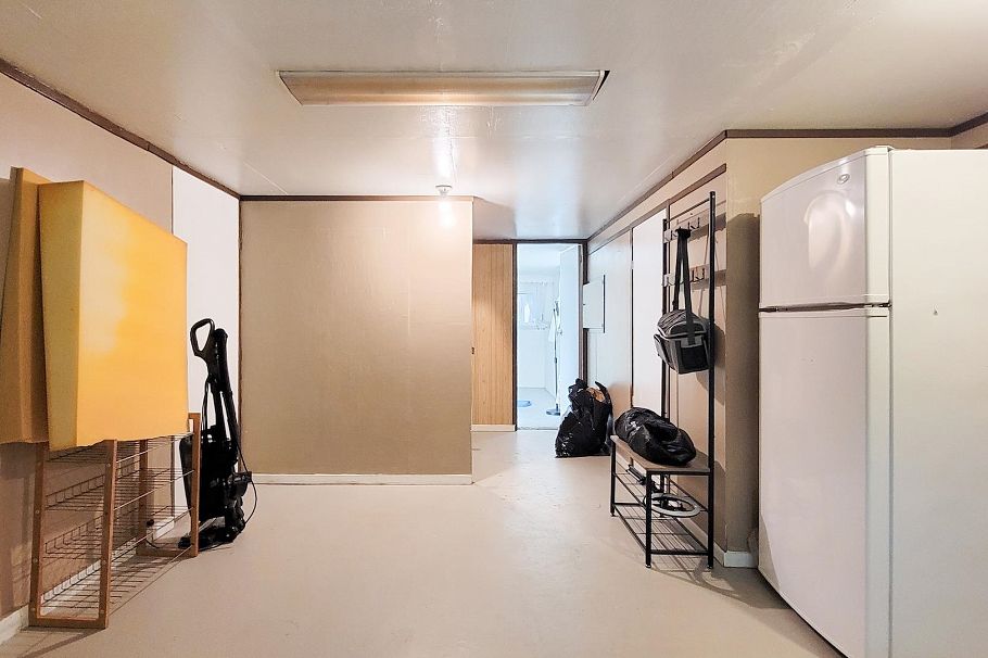 442 W 23rd Street North Vancouver, BC - 27