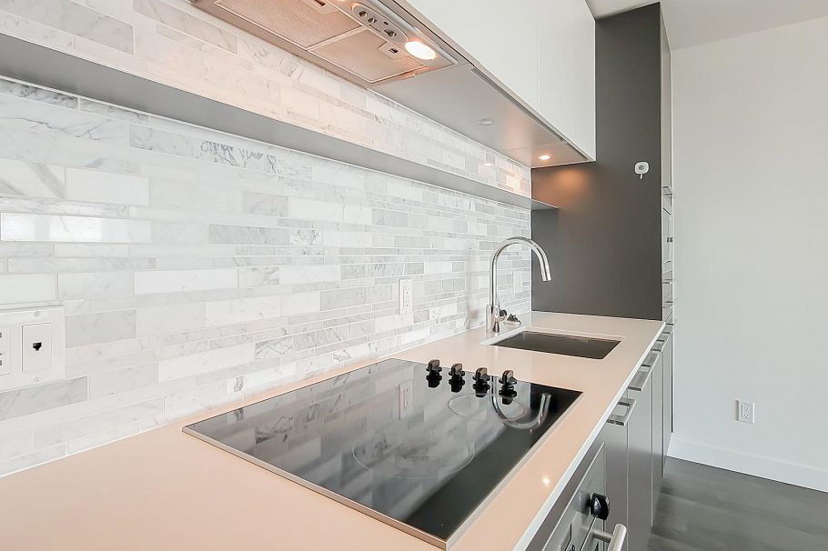 2601 8131 Nunavut Lane Vancouver, BC - 5