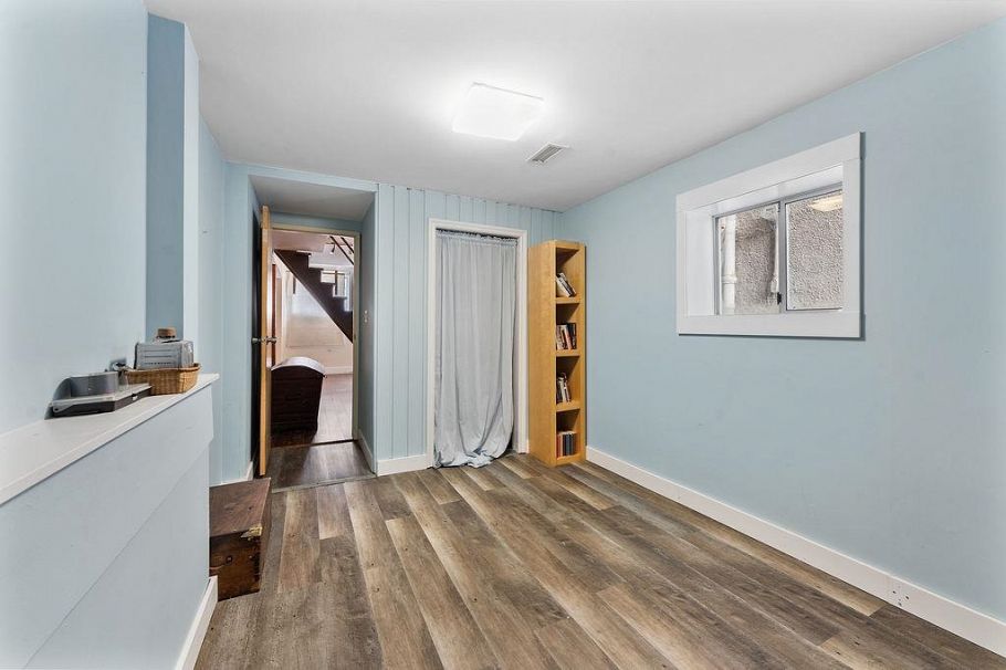 4225 John Street Vancouver, BC - 26