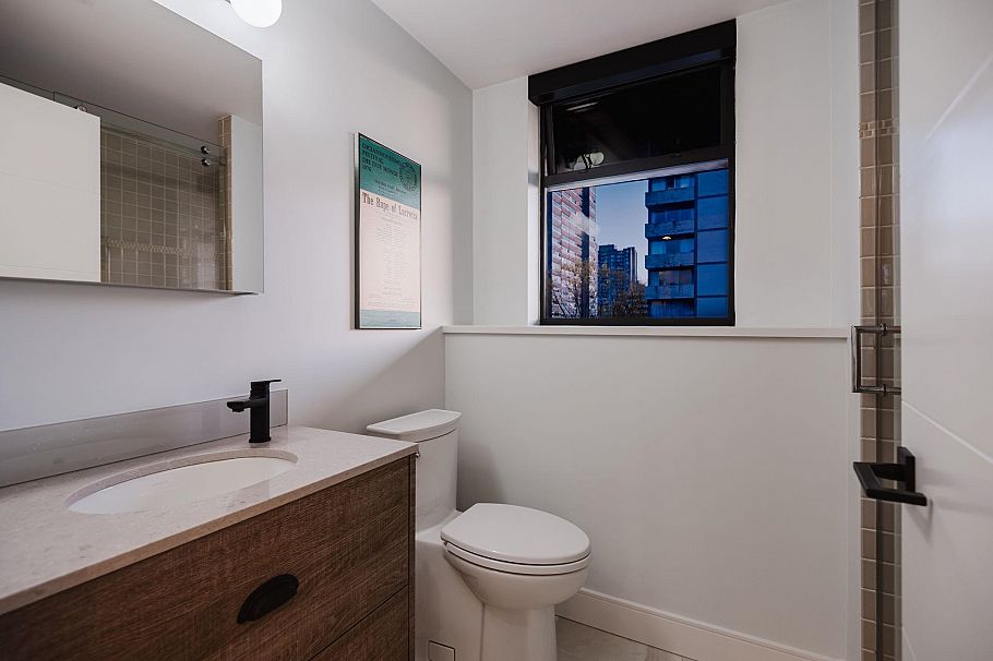 PH7 1688 Robson Street Vancouver, BC - 27