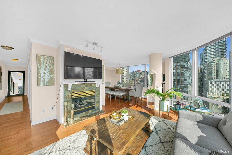 1708 1500 Hornby Street Vancouver, BC - 2