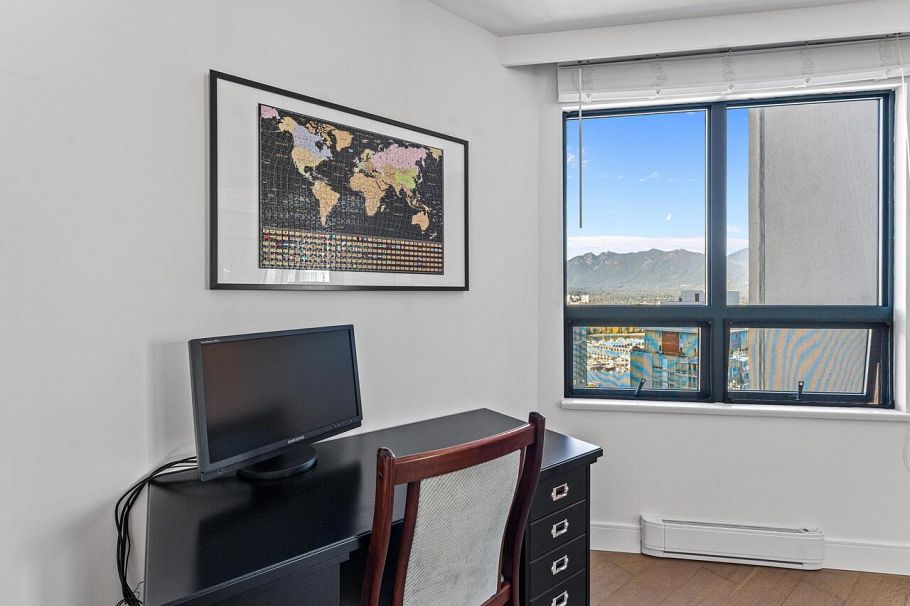 2302 1415 West Georgia Street Vancouver, BC - 25