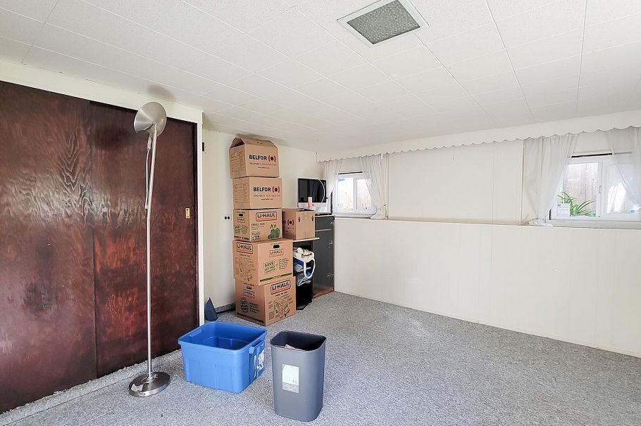 442 W 23rd Street North Vancouver, BC - 29