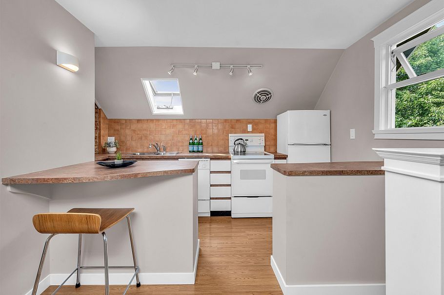 4 2535 W 6th Avenue Vancouver, BC - 26