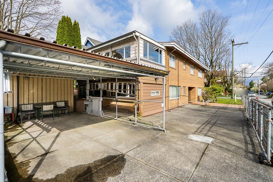 1415 Salsbury Drive Vancouver, BC - 18