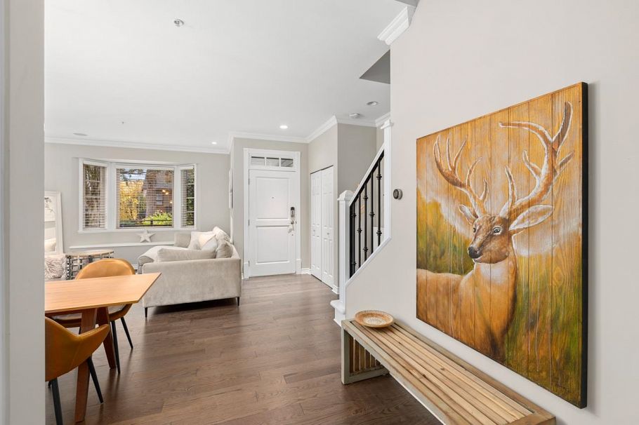 3135 Sunnyhurst Road North Vancouver, BC - 9