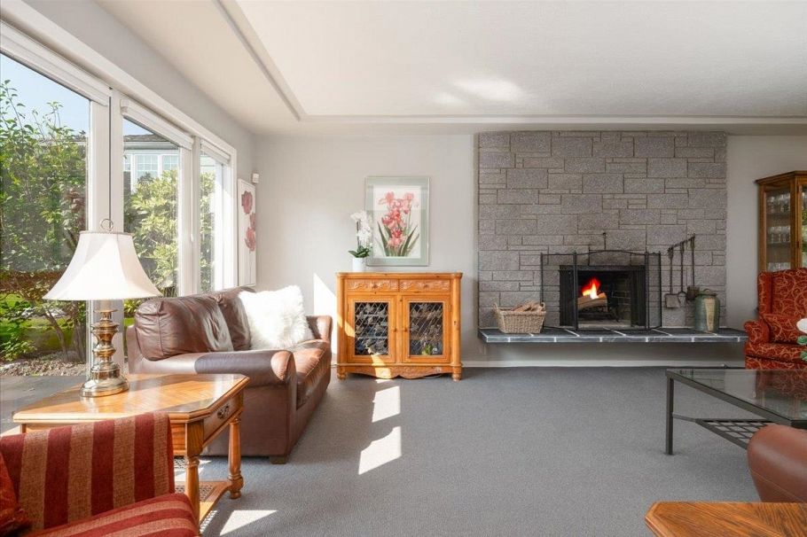 2864 Bushnell Place North Vancouver, BC - 12