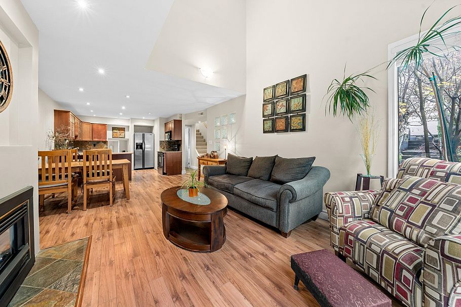 6 230 W 15th Street North Vancouver, BC - 5