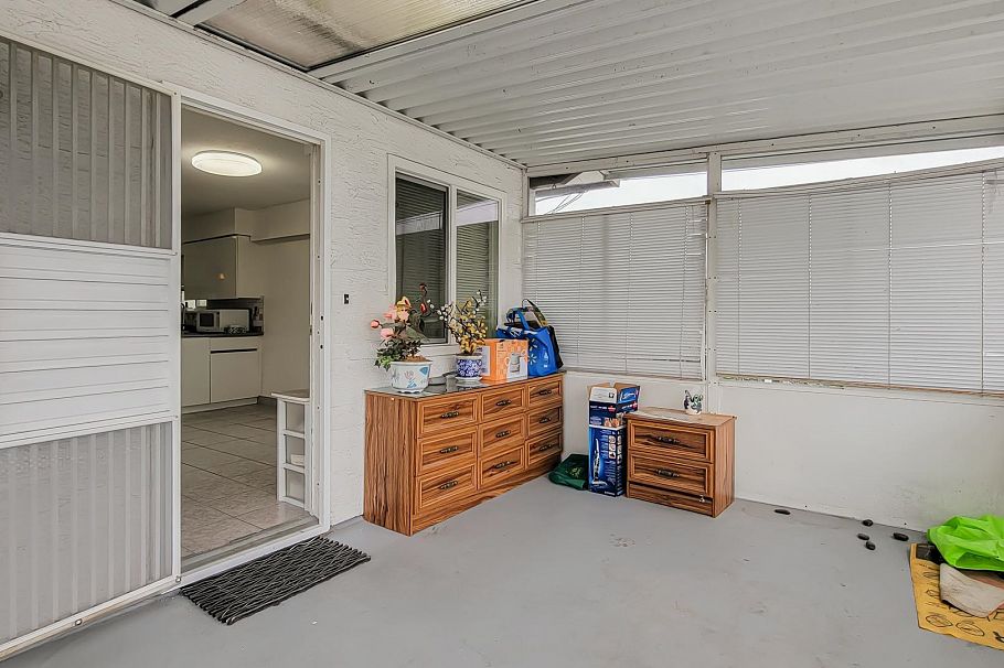 3279 E 24th Avenue Vancouver, BC - 29