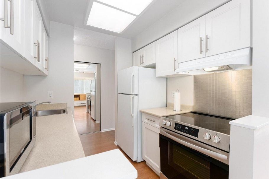 202 1550 Chesterfield Avenue North Vancouver, BC - 8