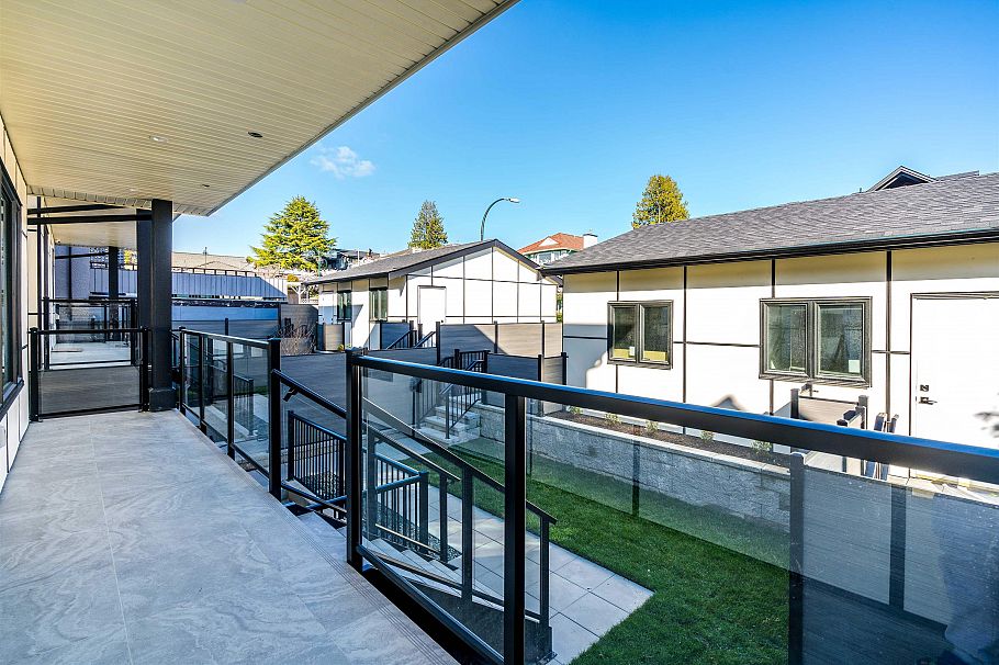 1 8190 Cartier Street Vancouver, BC - 30