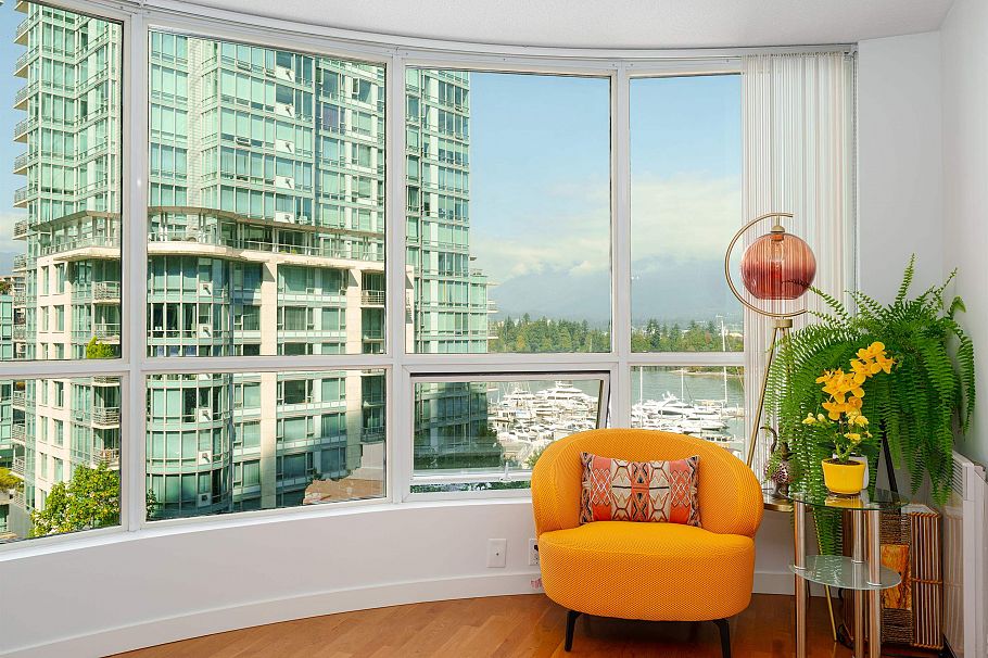 701 588 Broughton Street Vancouver, BC - 9