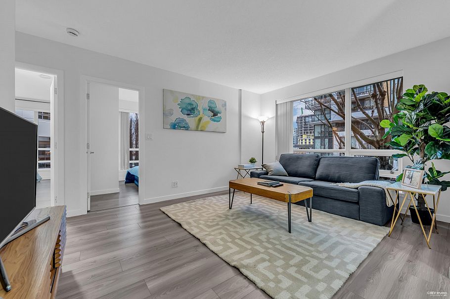 201 3111 Corvette Way Richmond, BC - 3