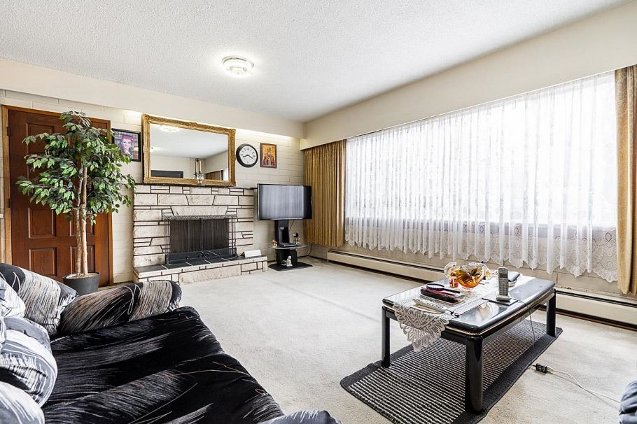 1415 Salsbury Drive Vancouver, BC - 10