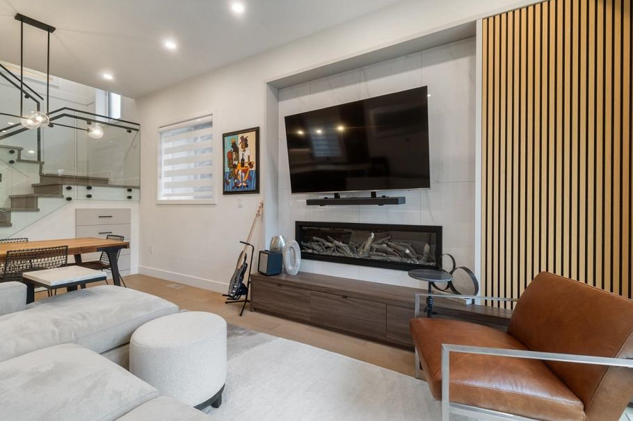 1 938 E 10th Avenue Vancouver, BC - 5