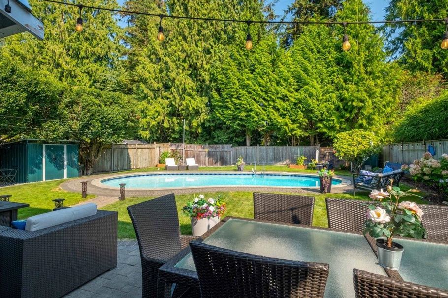 2864 Bushnell Place North Vancouver, BC - 31