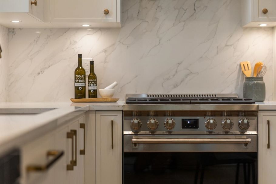 2051 E 4th Avenue Vancouver, BC - 8